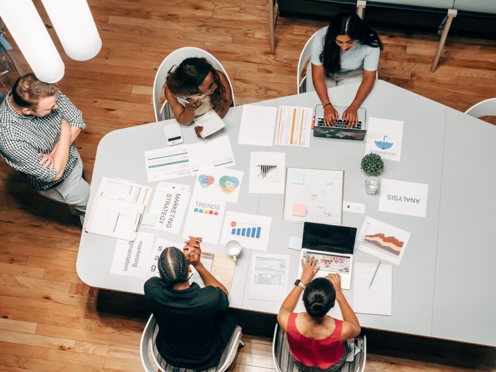 How Local business owners work with SEO freelancers and agencies